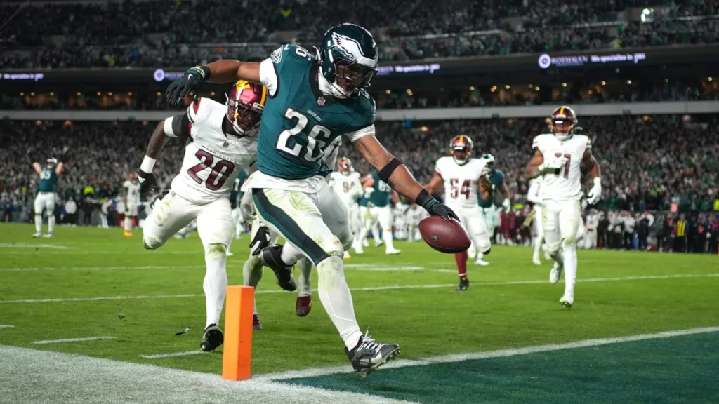 Philadelphia Eagles Surge in the Fourth Quarter to Beat Washington Commanders and Extend Win Streak to Six Games